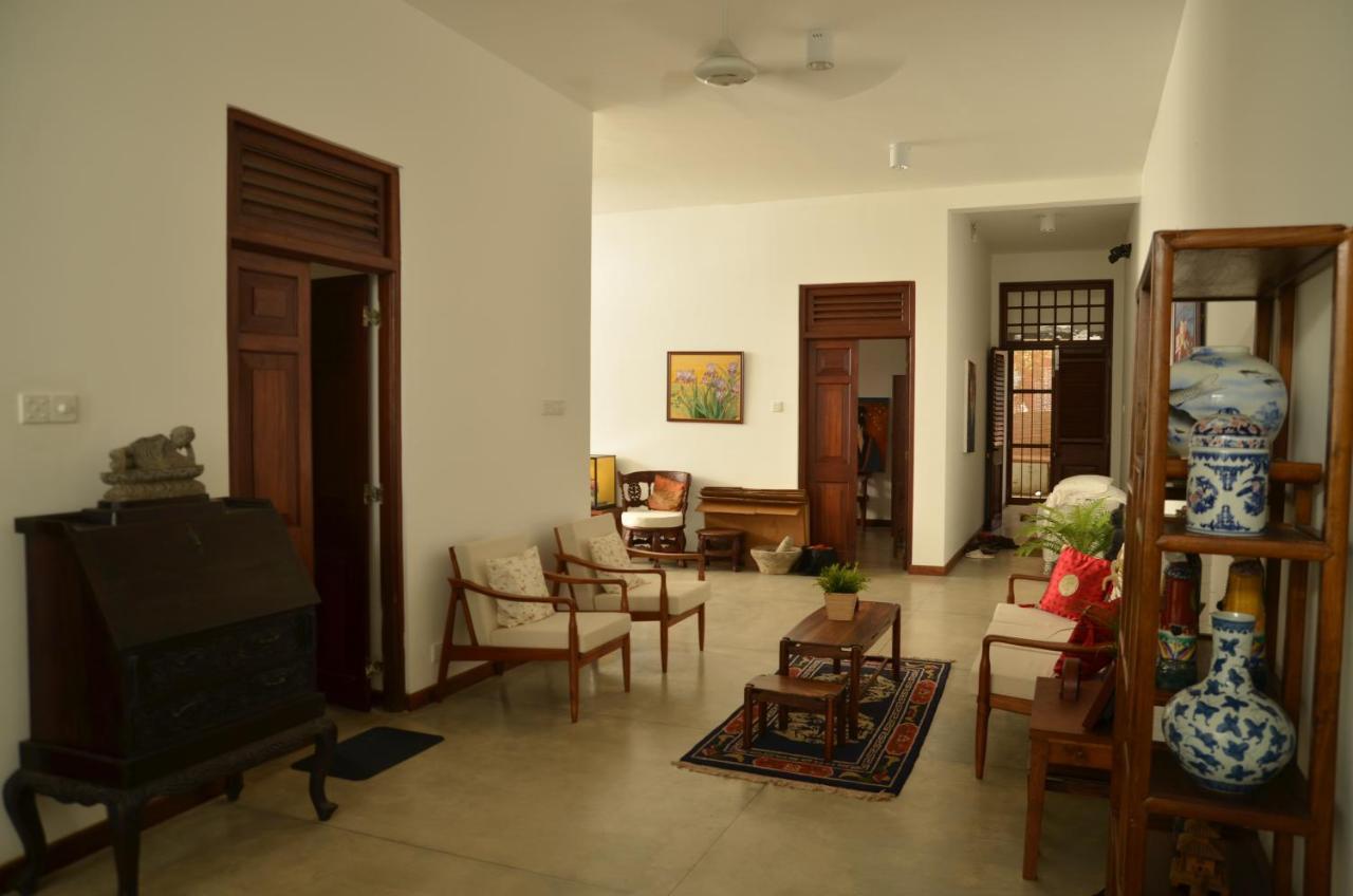 Sayura House Otel Kolombo Dış mekan fotoğraf