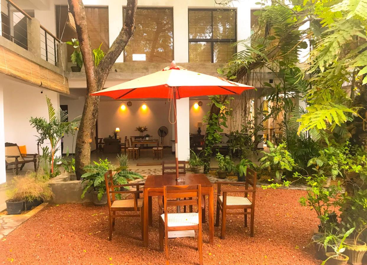 Sayura House Otel Kolombo Dış mekan fotoğraf