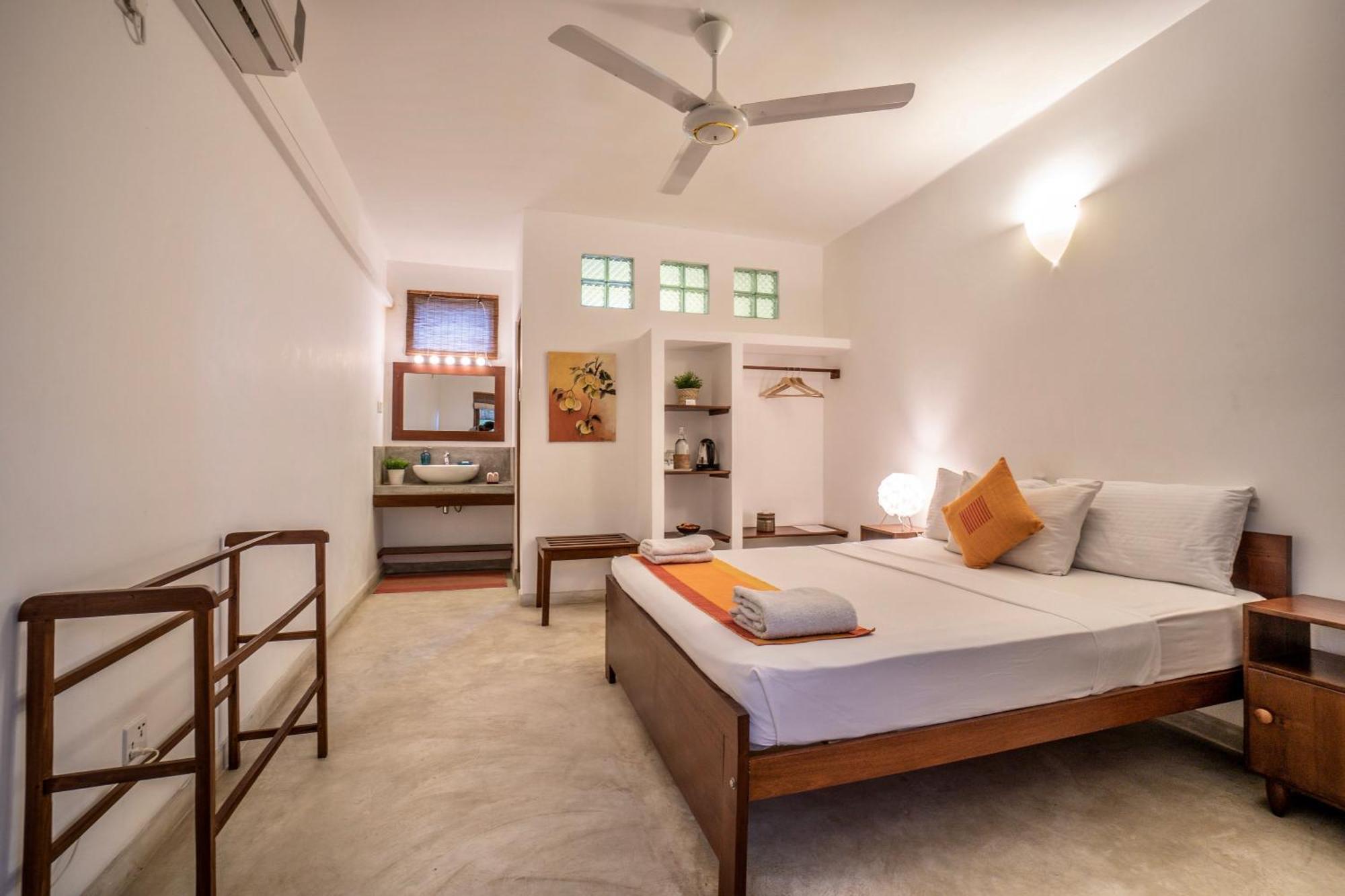 Sayura House Otel Kolombo Dış mekan fotoğraf