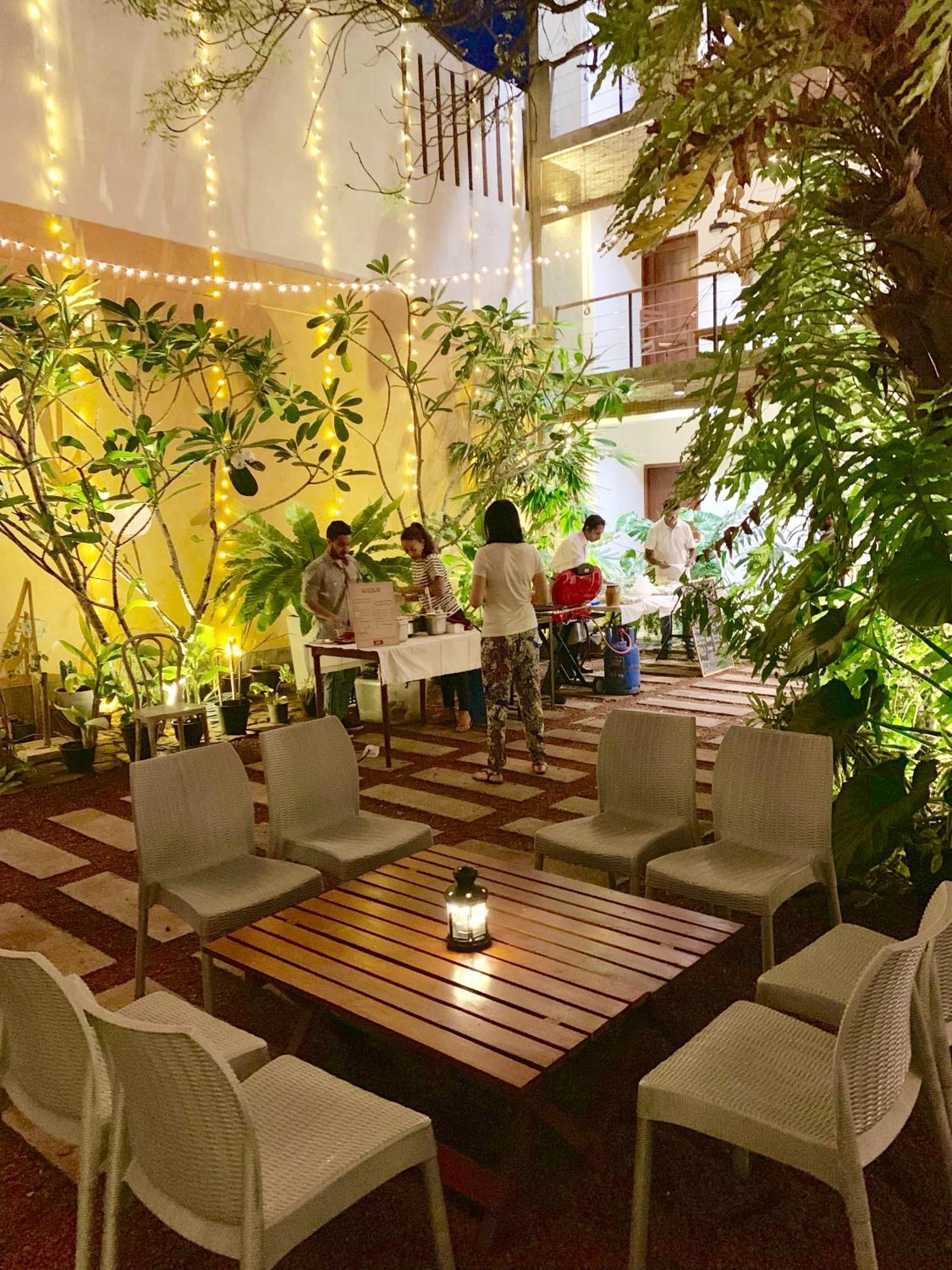 Sayura House Otel Kolombo Dış mekan fotoğraf